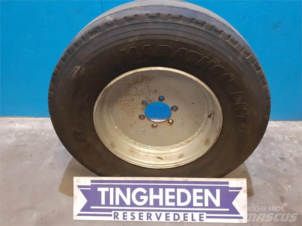  19.5 285/70R19.5 Pneumatiky, kolesá a ráfiky
