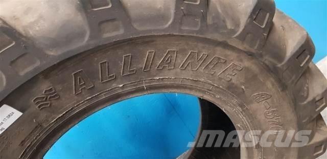  24 17.5R24 Pneumatiky, kolesá a ráfiky