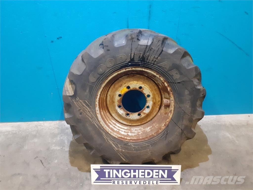  24 460/70R24 Pneumatiky, kolesá a ráfiky