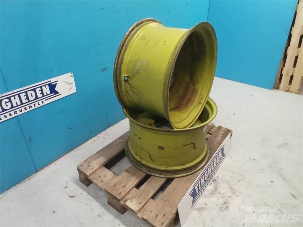  26 W15LX26 Pneumatiky, kolesá a ráfiky