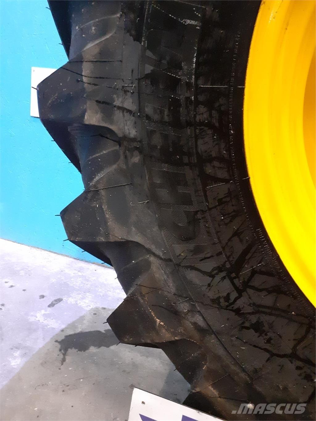  28 440/80R28 Pneumatiky, kolesá a ráfiky