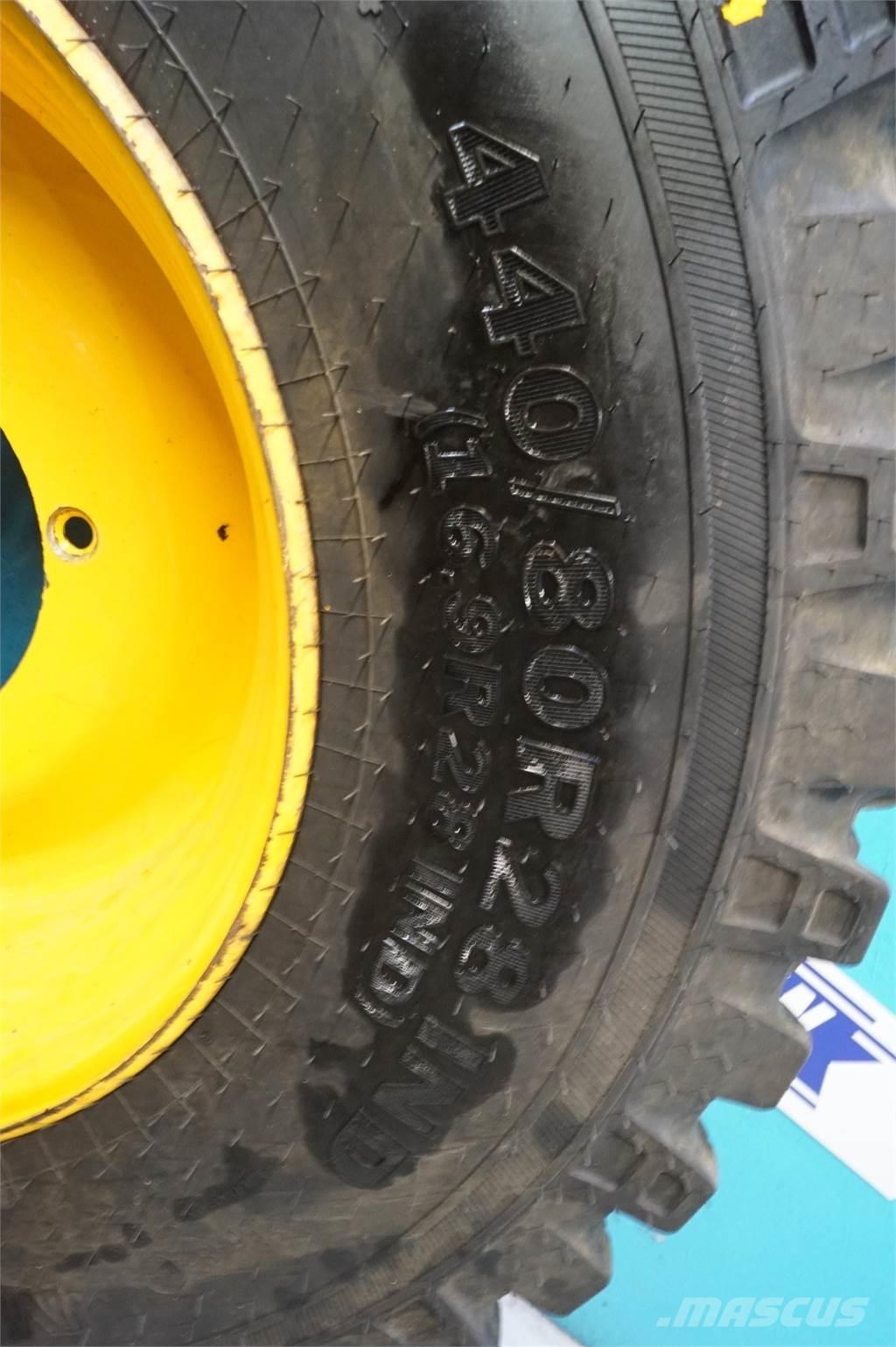  28 440/80R28 Pneumatiky, kolesá a ráfiky