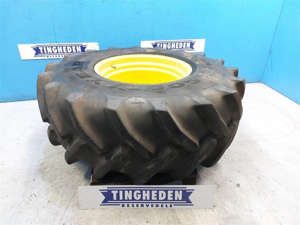  32 650/75 R32 Pneumatiky, kolesá a ráfiky
