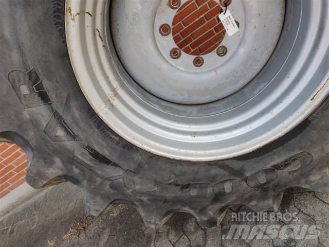  32 800/65R32 Pneumatiky, kolesá a ráfiky