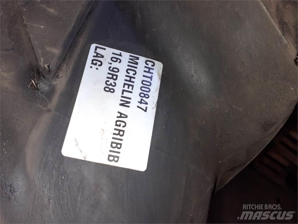  38 16.9R38 Pneumatiky, kolesá a ráfiky