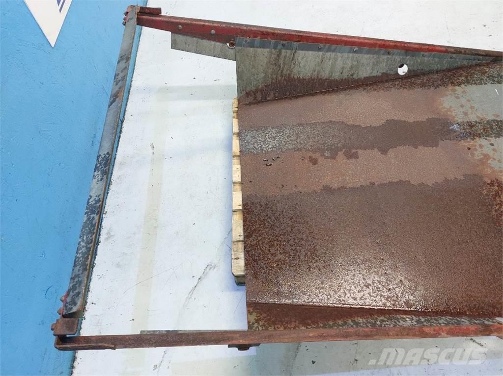 CASE 1660 Posýpače soli a piesku