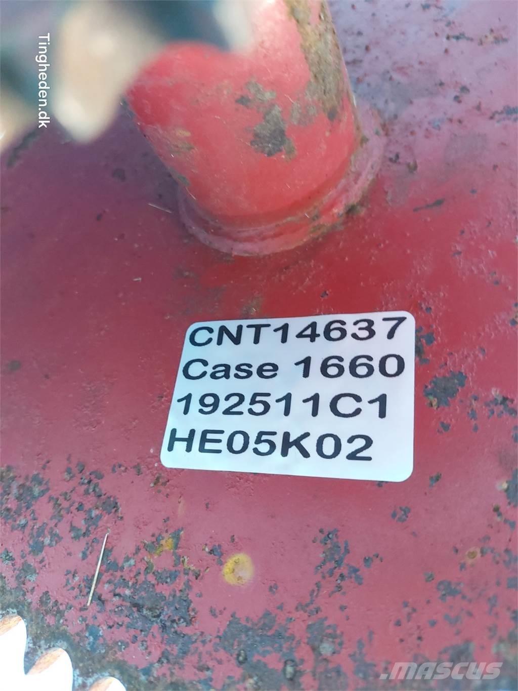 CASE 1660 Príslušenstvo a náhradné diely ku kombajnom