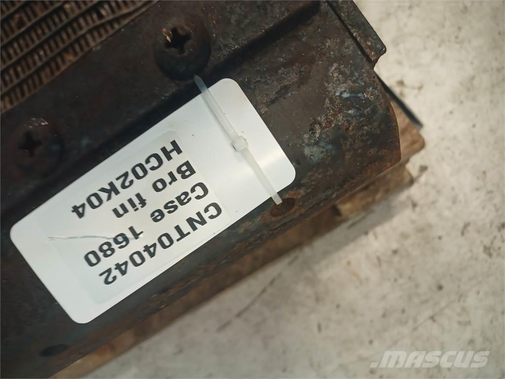 CASE 1680 Príslušenstvo a náhradné diely ku kombajnom