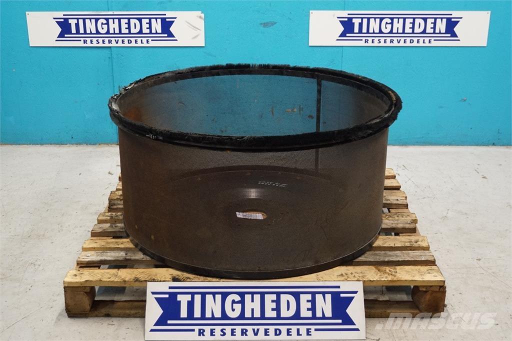 CASE 2388 Radiátory