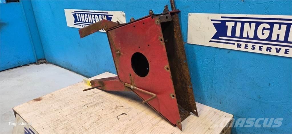 CASE 2388 Príslušenstvo a náhradné diely ku kombajnom