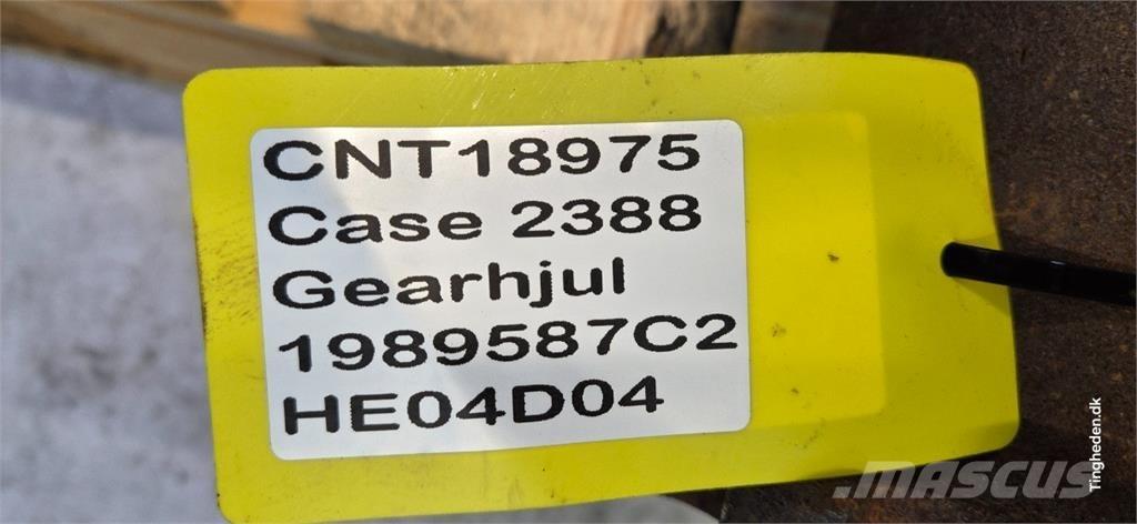 CASE 2388 Príslušenstvo a náhradné diely ku kombajnom