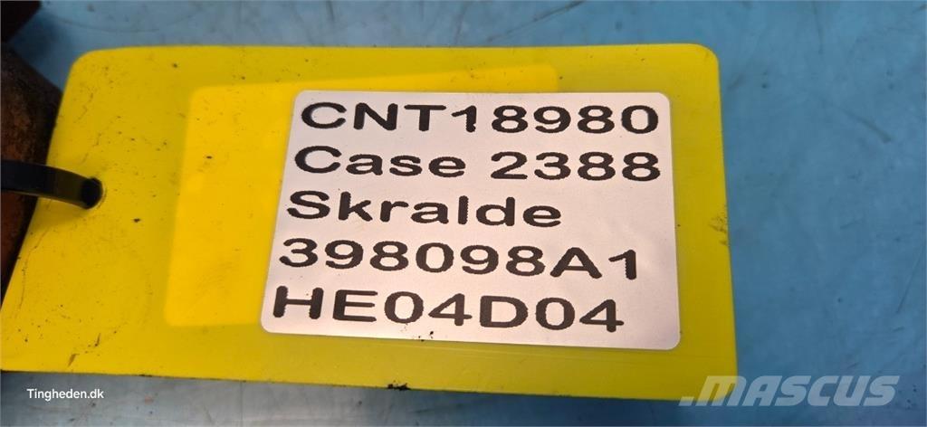 CASE 2388 Príslušenstvo a náhradné diely ku kombajnom