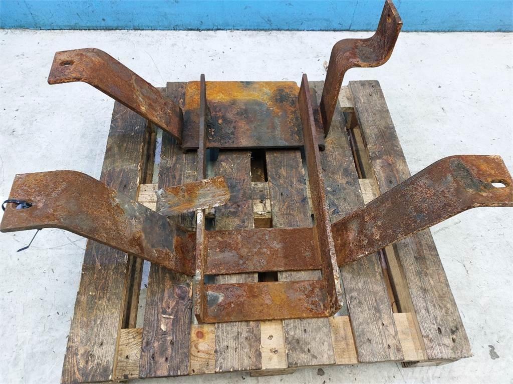 CASE 580 SLE Nápravy