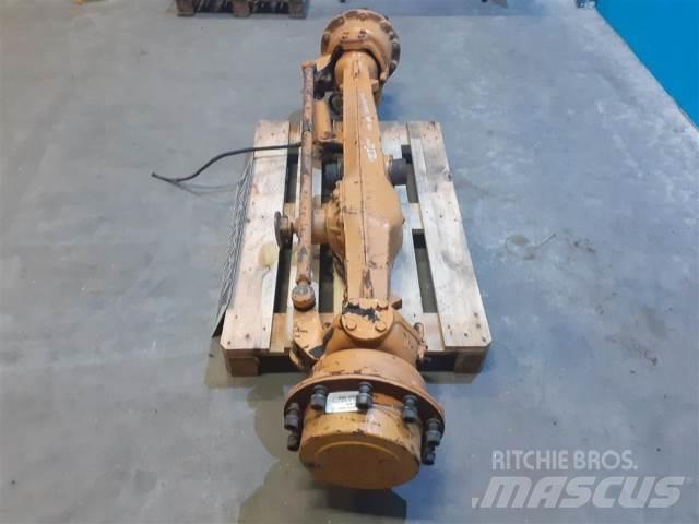 CASE 595 Nápravy