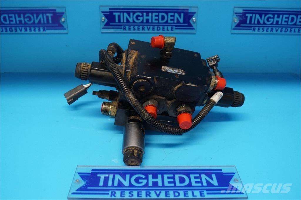 CASE 8010 Hydraulika