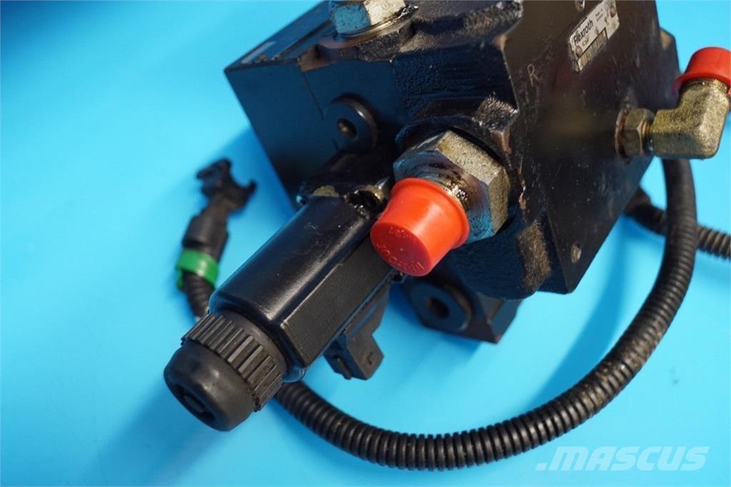 CASE 8010 Hydraulika