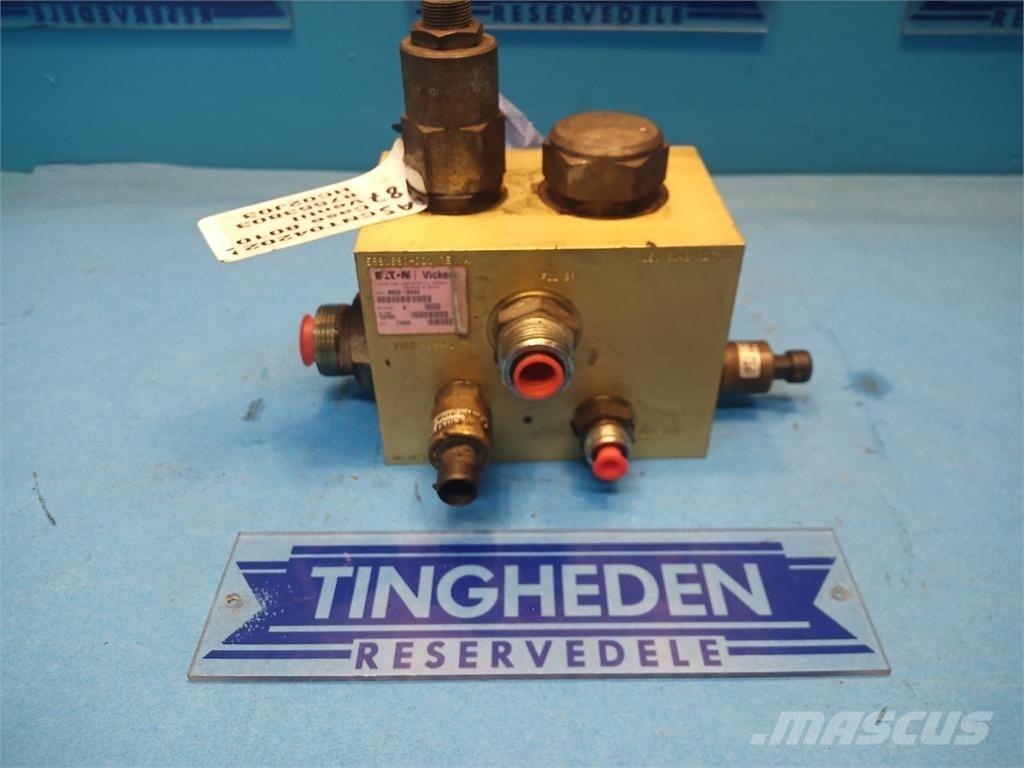 CASE 8010 Hydraulika