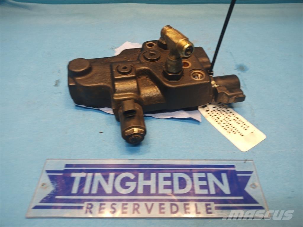 CASE 8010 Hydraulika