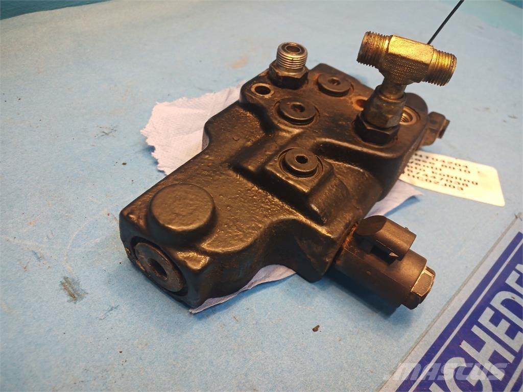 CASE 8010 Hydraulika