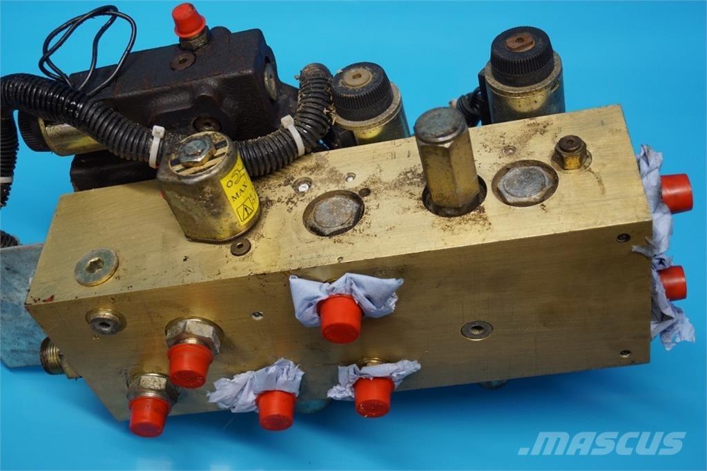 CASE 8010 Hydraulika