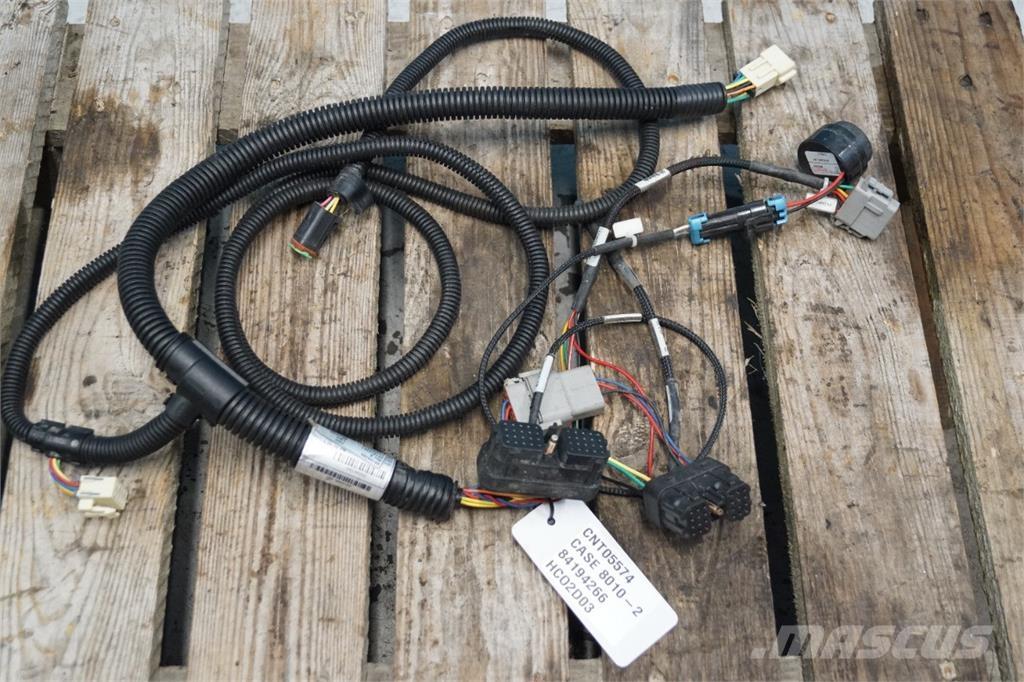 CASE 8010 Elektronika