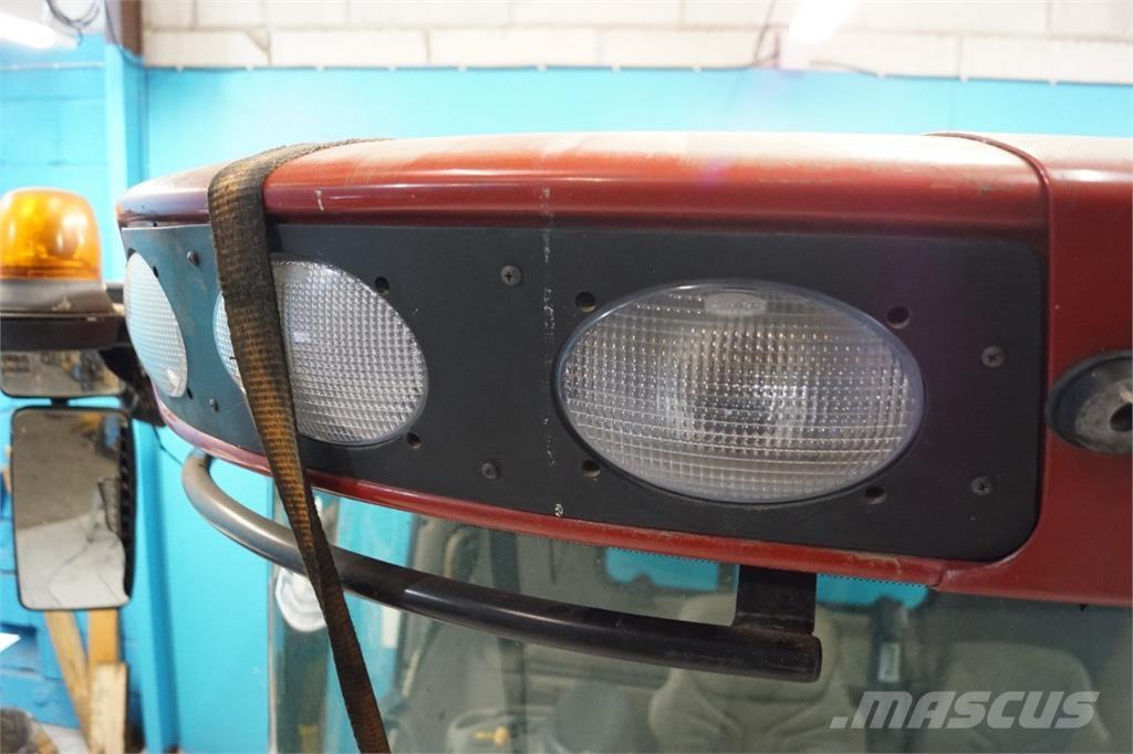 CASE 8010 Kabíny a interiér