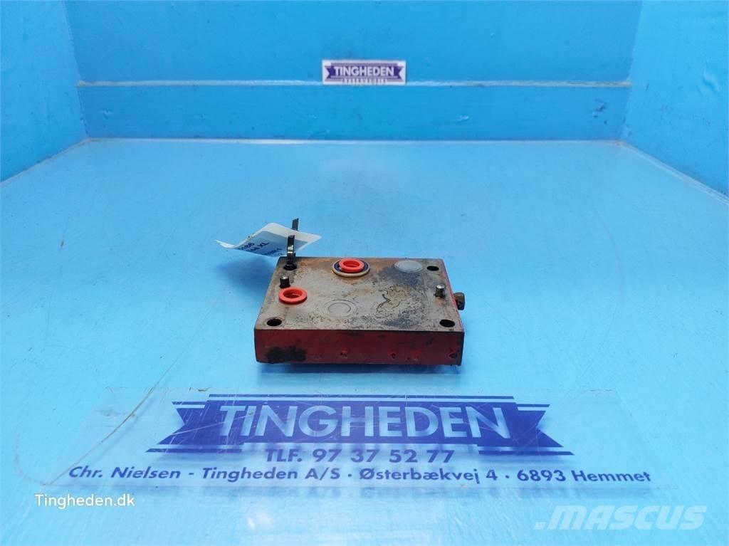 CASE 844XL Hydraulika
