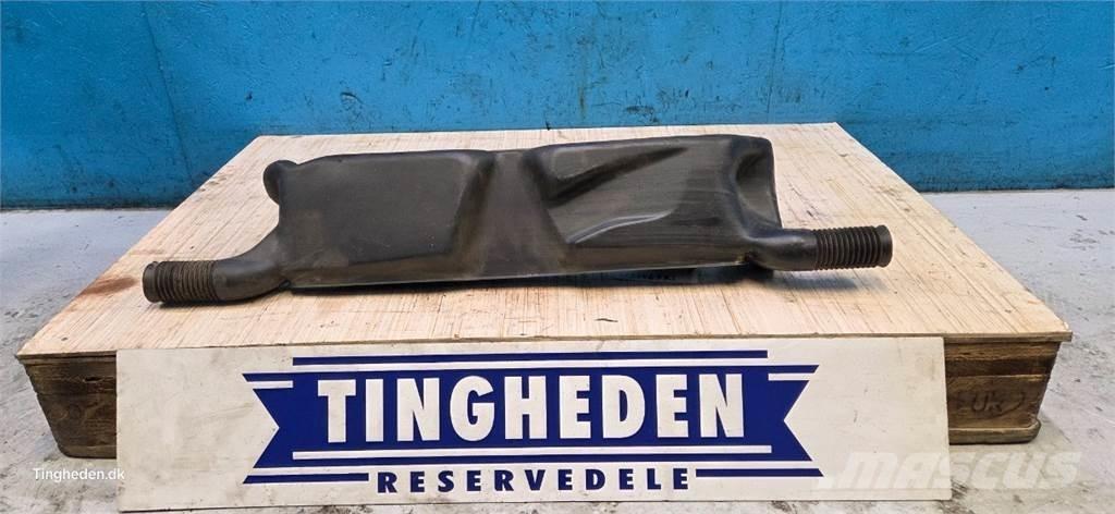 CASE 844XL Kabíny a interiér