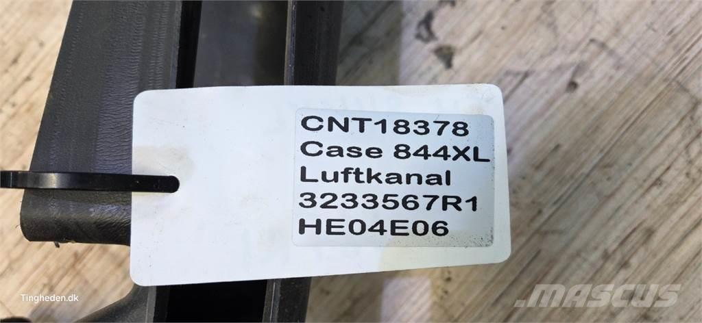 CASE 844XL Kabíny a interiér