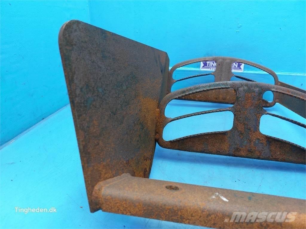 CASE Farmall 95A Ďalšie príslušenstvo traktorov