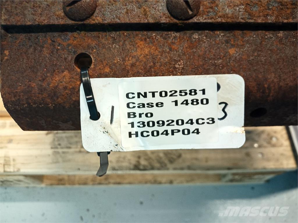 Case IH 1480 Príslušenstvo a náhradné diely ku kombajnom