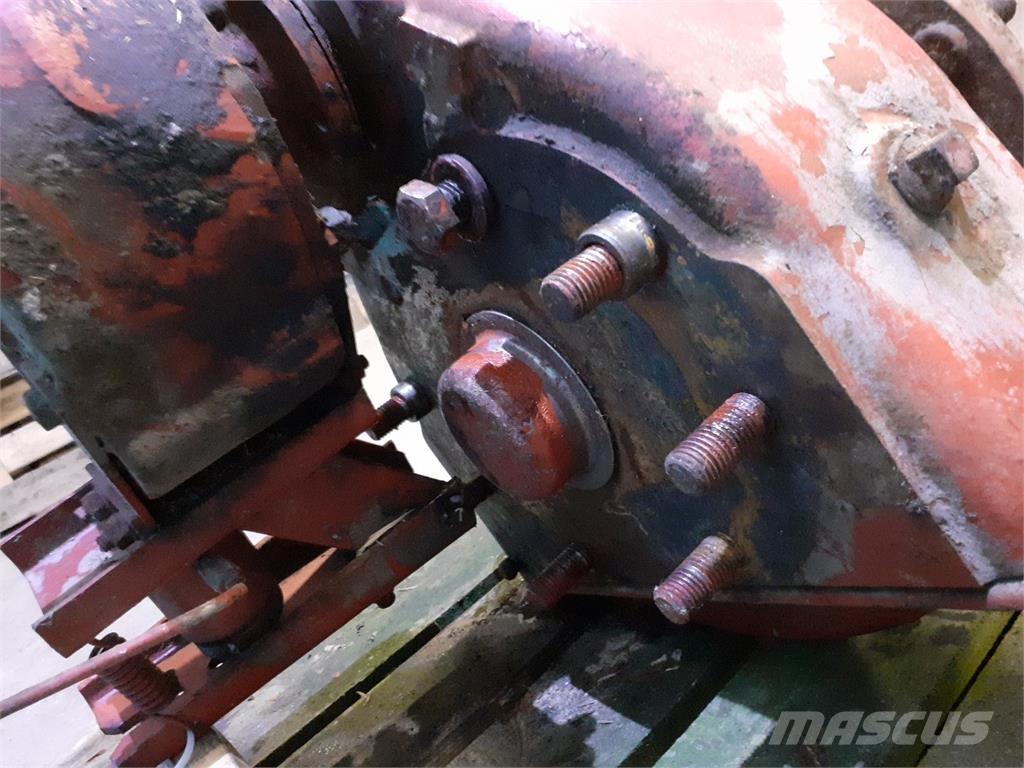 Case IH 1620 Príslušenstvo a náhradné diely ku kombajnom