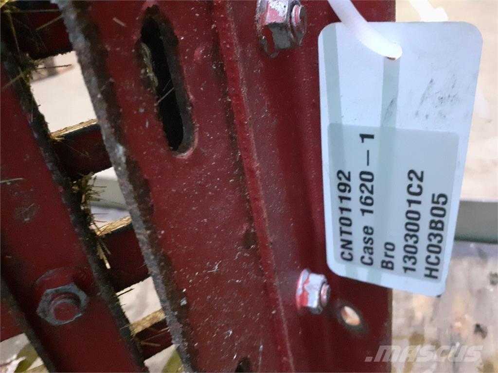 Case IH 1620 Príslušenstvo a náhradné diely ku kombajnom