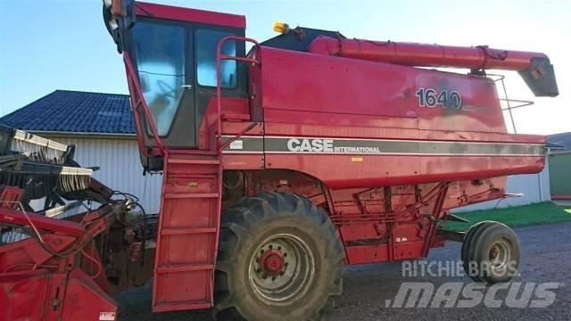 Case IH 1640 Kombinované zberacie stroje