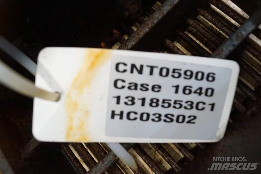 Case IH 1640 Príslušenstvo a náhradné diely ku kombajnom