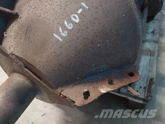 Case IH 1660 Príslušenstvo a náhradné diely ku kombajnom