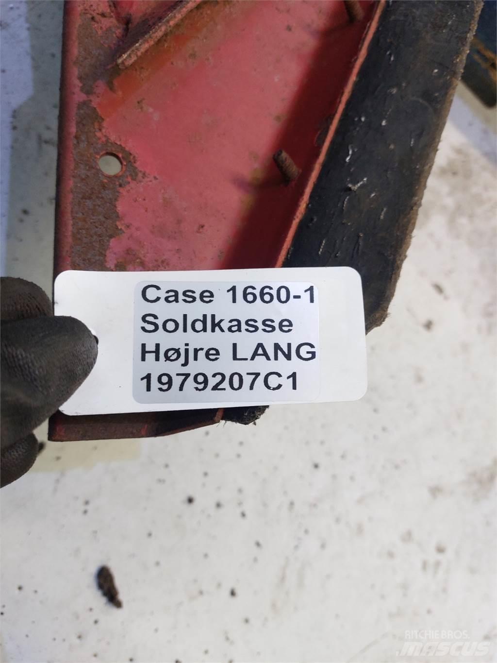 Case IH 1660 Posýpače soli a piesku