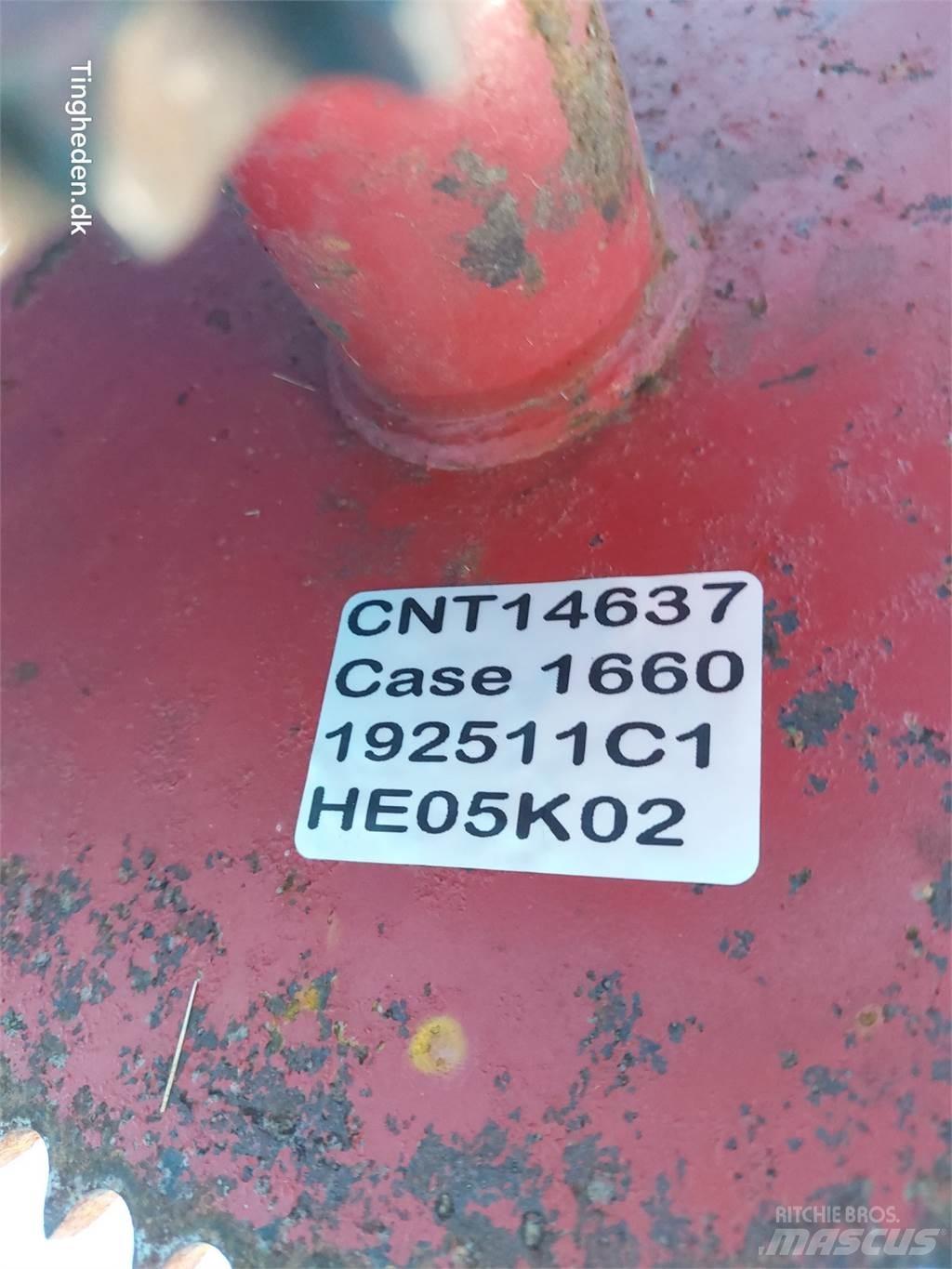 Case IH 1660 Príslušenstvo a náhradné diely ku kombajnom