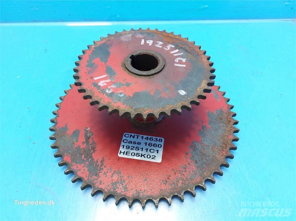 Case IH 1660 Príslušenstvo a náhradné diely ku kombajnom