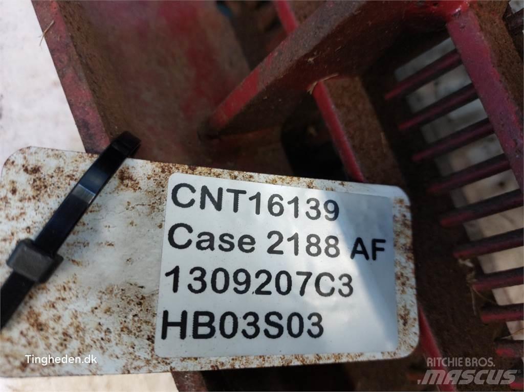 Case IH 2188 Príslušenstvo a náhradné diely ku kombajnom