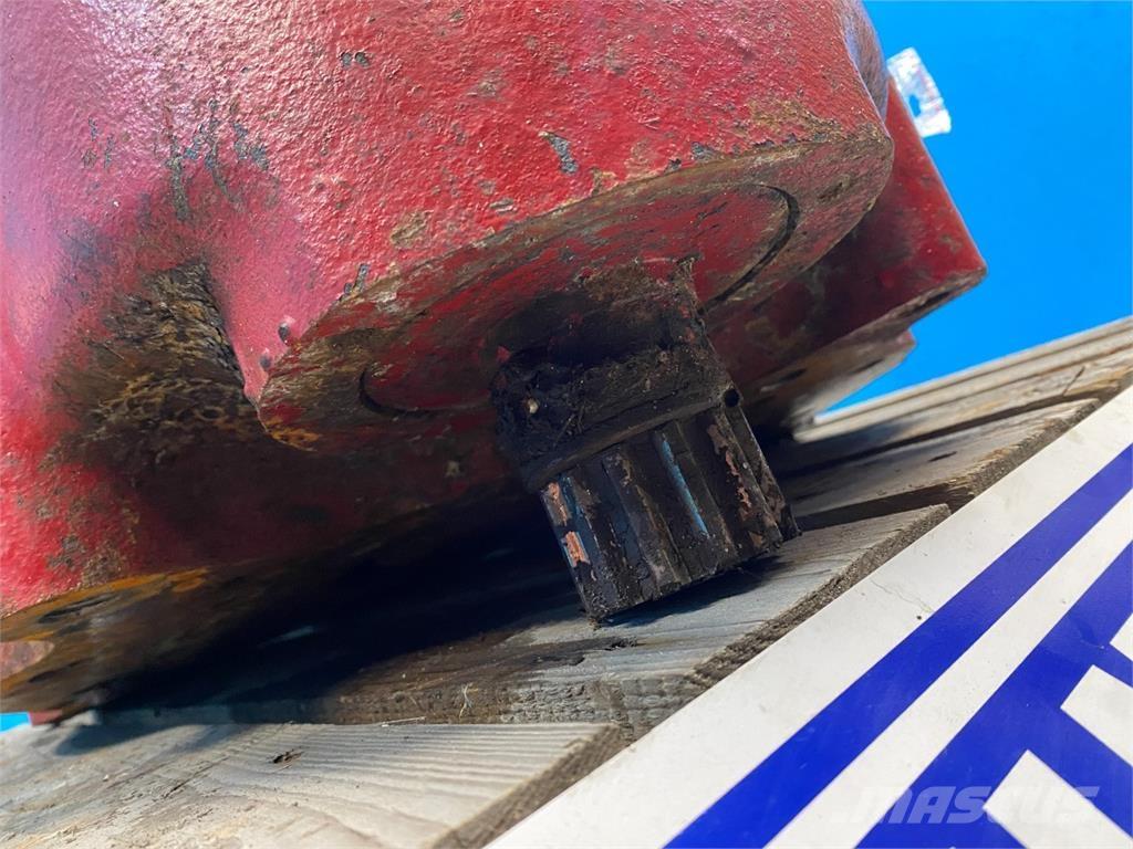Case IH 2388 Príslušenstvo a náhradné diely ku kombajnom