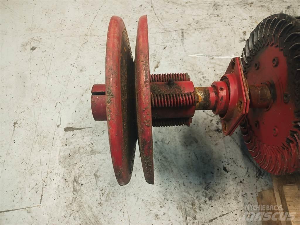 Case IH 2388 Posýpače soli a piesku