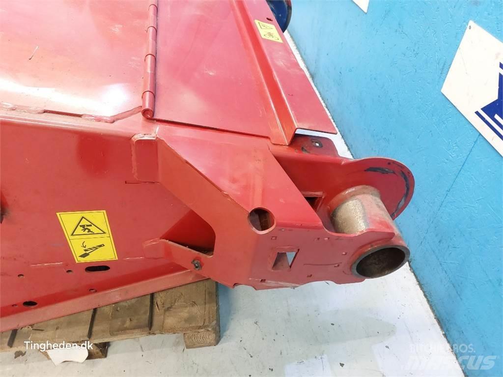 Case IH 7130 Príslušenstvo a náhradné diely ku kombajnom