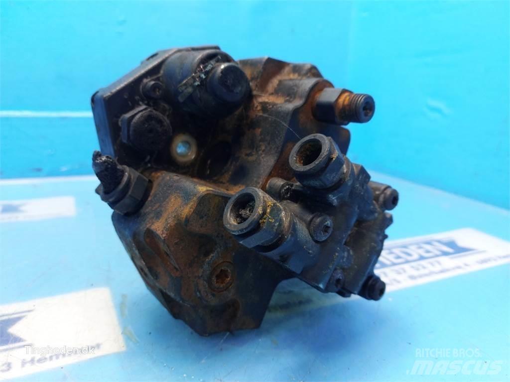 Case IH 821E Motory