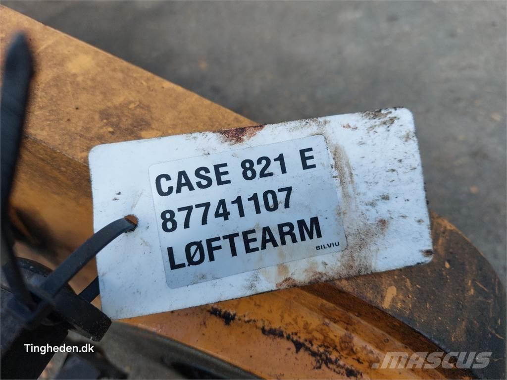 Case IH 821E Výložníky a lyžice