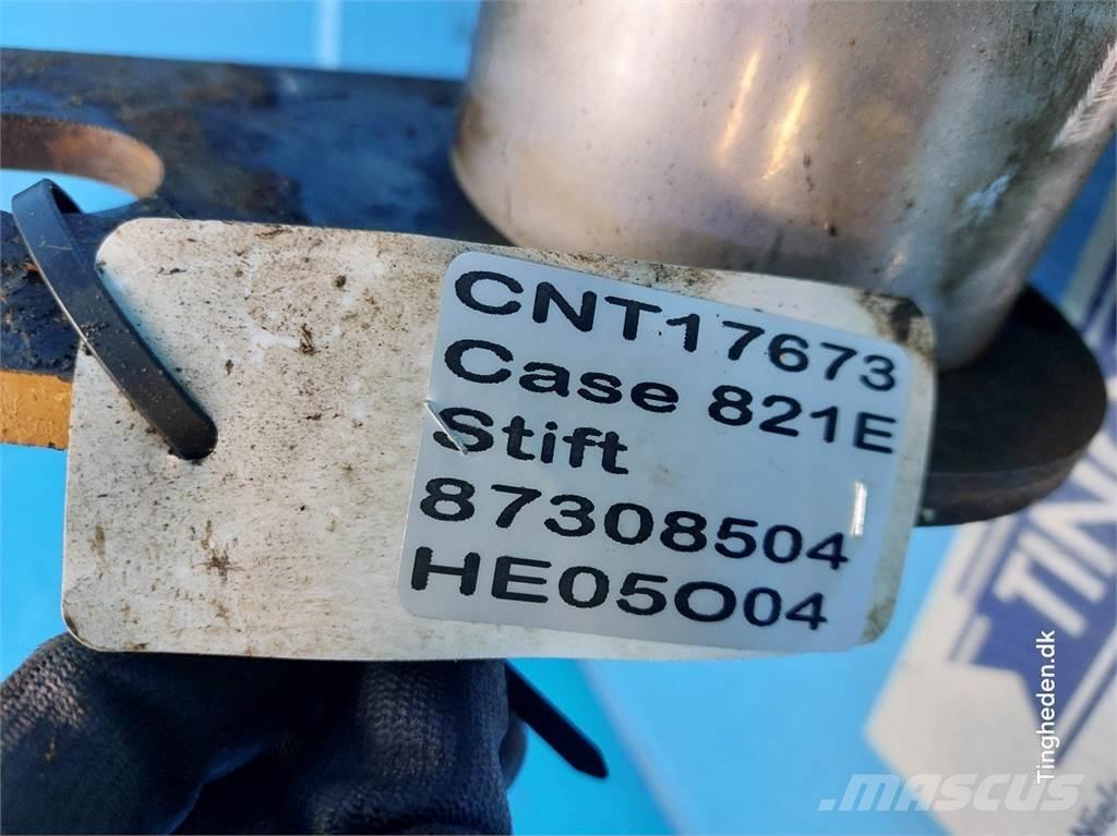 Case IH 821E Výložníky a lyžice