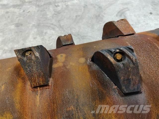 Case IH 9240 Príslušenstvo a náhradné diely ku kombajnom