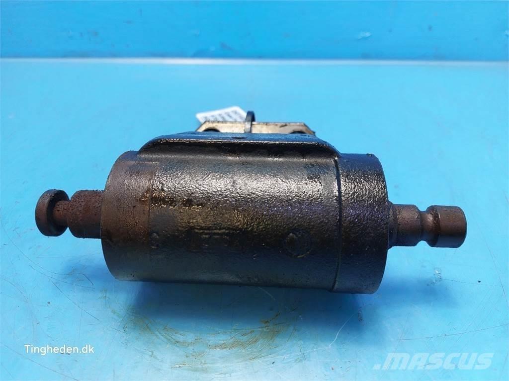 CASE Puma 185 Prevodovka