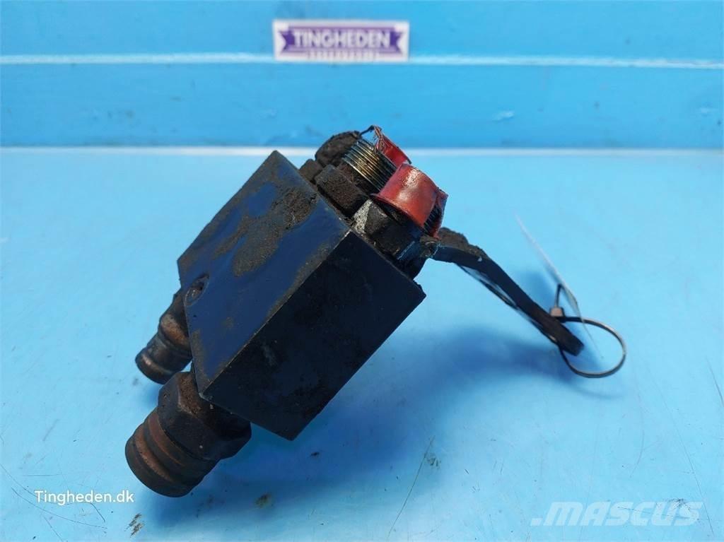 CASE Puma 185 Hydraulika