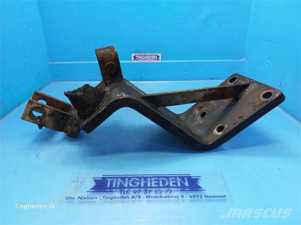 CASE Puma 185 Kabíny a interiér
